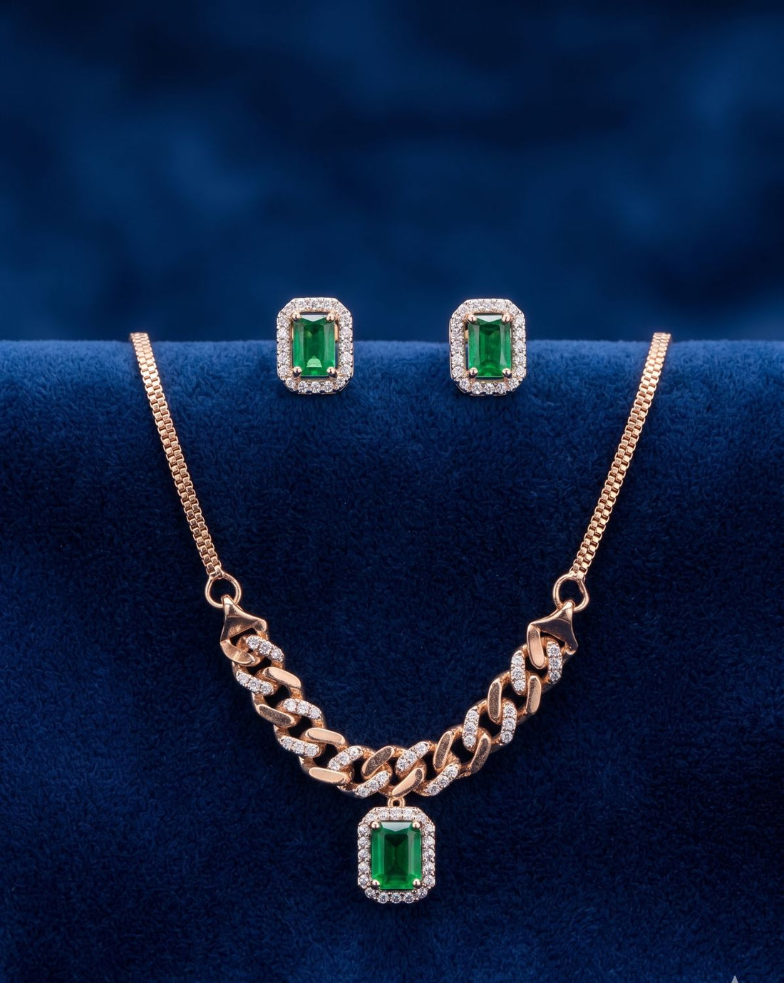 Vintage Glamour Emerald & Cuban Link Pendant Set